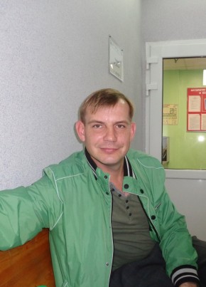 Алексей из Корсакова 44 года