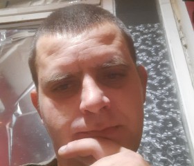 Vasiliy, 31, Gyumri
