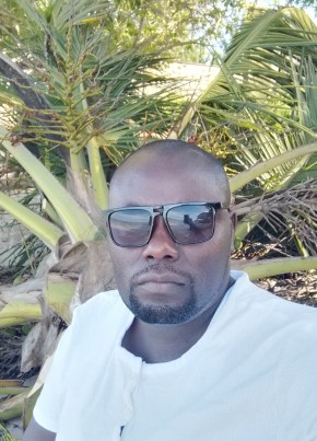 Joe, 31, Kenya, Mombasa