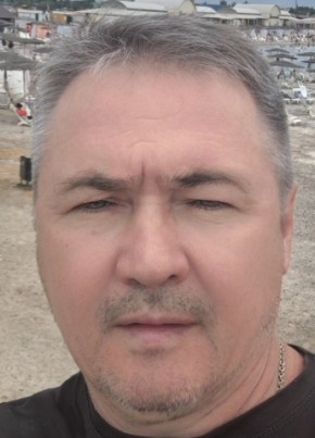 Юрий из Сургута 52 года