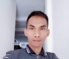 Sasongko, 39, Purwokerto