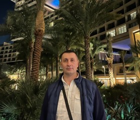 Roman, 40, Moscow