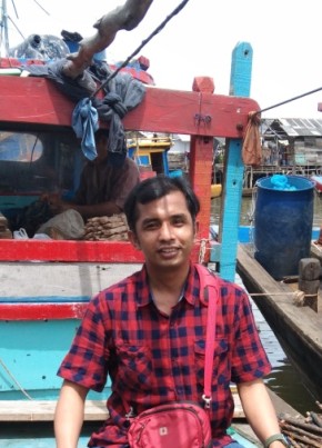 Muhammad Irsyan, 41, Indonesia, Kota Medan