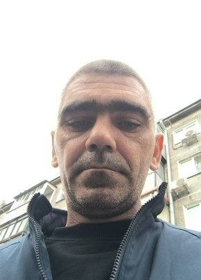 Саша из Новокузнецка 39 лет