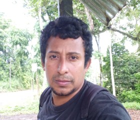 Luis, 36, Limon