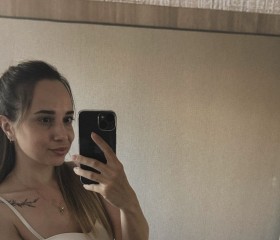 Anastasiya, 28, New York City