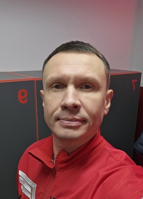 Денис из Перми 44 года