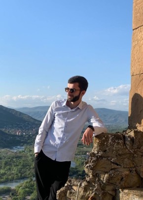 Gabriel из თბილისი 25 лет