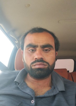 Khan из أبوظبي 27 лет