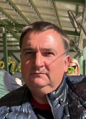 Павел из Москвы 51 год