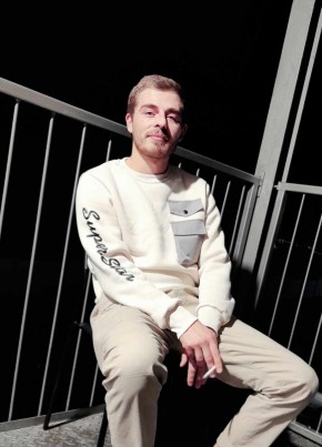 giorgi, 27, Netherlands, Delft