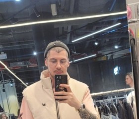 Art, 32, Moscow