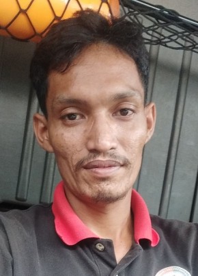 Zainal, 35, Malaysia, Johor Bahru