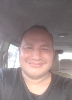 Ronald del Valle, 43, United States of America, Wilmington (State of Delaware)