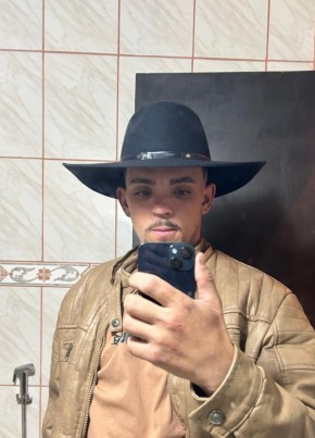 Luiz André из Belo Horizonte 26 лет