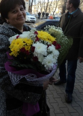 Валентина, 67, Россия, Саратов