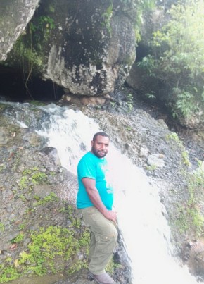 Numbi Samuel, 32, Papua New Guinea, Port Moresby