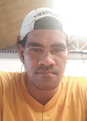 Isaako Tui, 21, American Samoa, Pago Pago