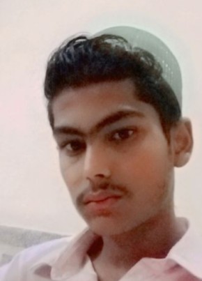 Nadir Ali, 18, پاکستان, فیصل آباد
