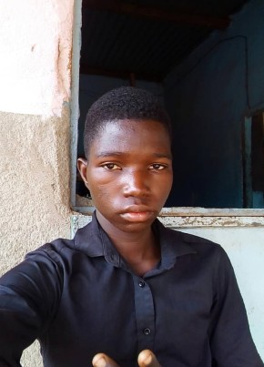 Ouattara Yacouba, 21, Burkina Faso, Ouagadougou