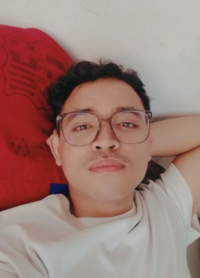 Putra из Kota Denpasar 21 год