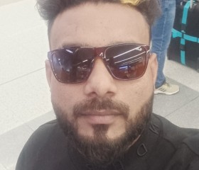 Black boy, 23, Rampura (Punjab)