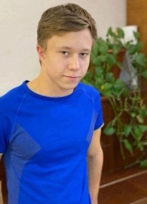 Александр, 19, Россия, Псков