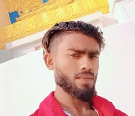 Hanuman kewat, 22, Gorakhpur (Uttar Pradesh)