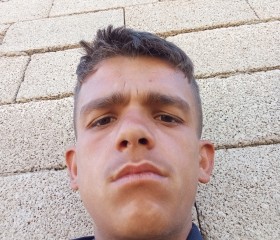 Emrullah, 22, Yuksekova