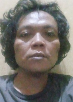 Nurrohmat sutomo, 44, Indonesia, Pangkalpinang