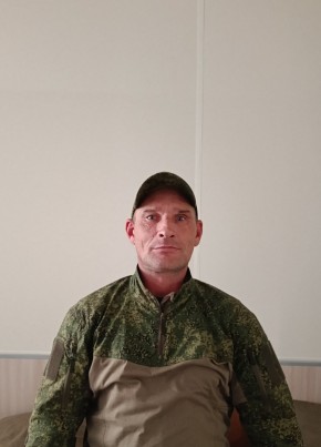 Виктор из Орджоникидзевскаи 42 года
