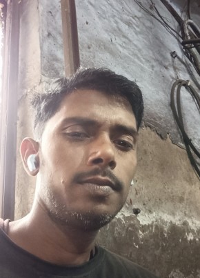 Raj Kumar, 33, India, Ludhiana