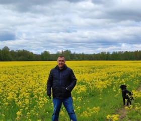 Viktor, 47, Moscow