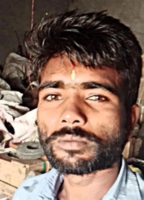 Mohan rajpoot, 23, India, Rishikesh