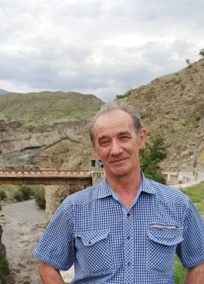 Александр, 62, Россия, Махачкала