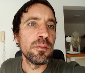 Emmanuel, 18, La Plata