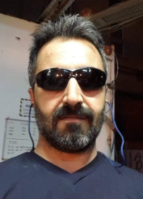 Erdal, 43, Türkiye Cumhuriyeti, Esenyurt