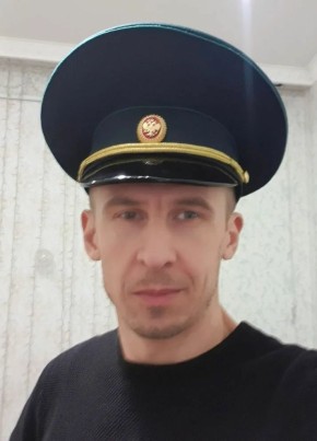 Иван из Калининграда 35 лет