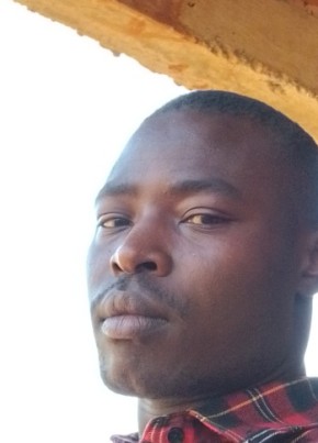 Derick, 23, Uganda, Mbale