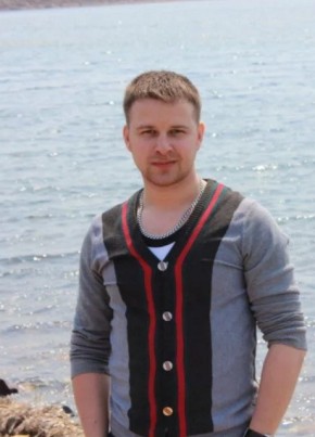 Юзер Неймович, 29, Россия, Губкин