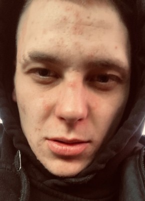 Илья, 21, Россия, Бежецк