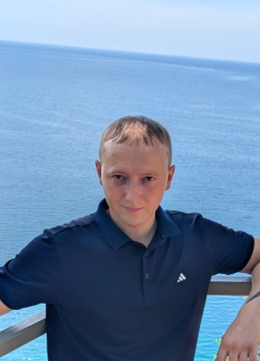 Кирилл из Находки 28 лет