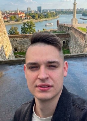Artem из Београда 25 лет