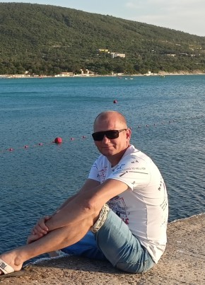 Vladimir, 46, Russia, Voronezh