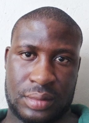 Koagiso, 30, iRiphabhuliki yase Ningizimu Afrika, Mmabatho