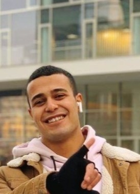 Mahmoud, 22, Repubblica Italiana, Induno Olona