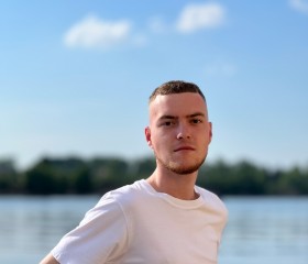 Сергей, 24 года, Волхов