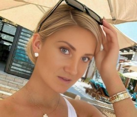 Oksana, 32, Nizhnegorskiy