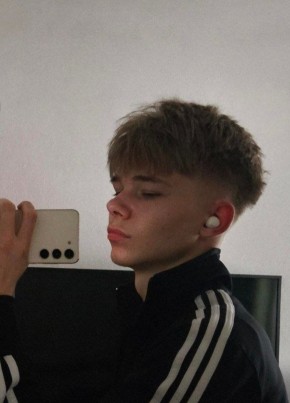 Maciek из Los Angeles 18 лет