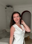 Regina, 40, Saint Petersburg